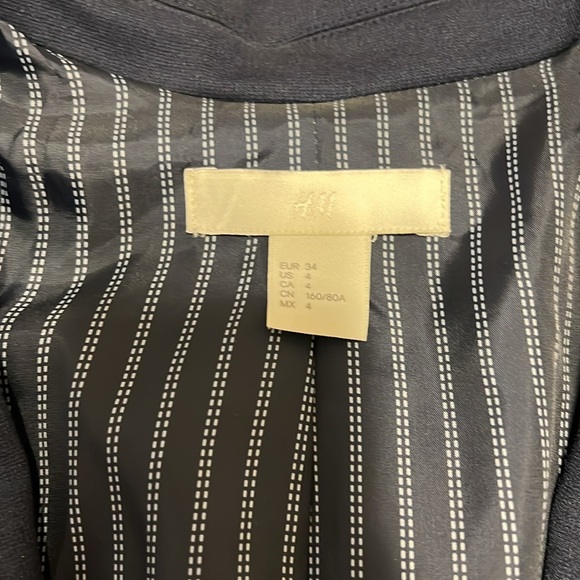 Blue blazer - Picture 2 of 3